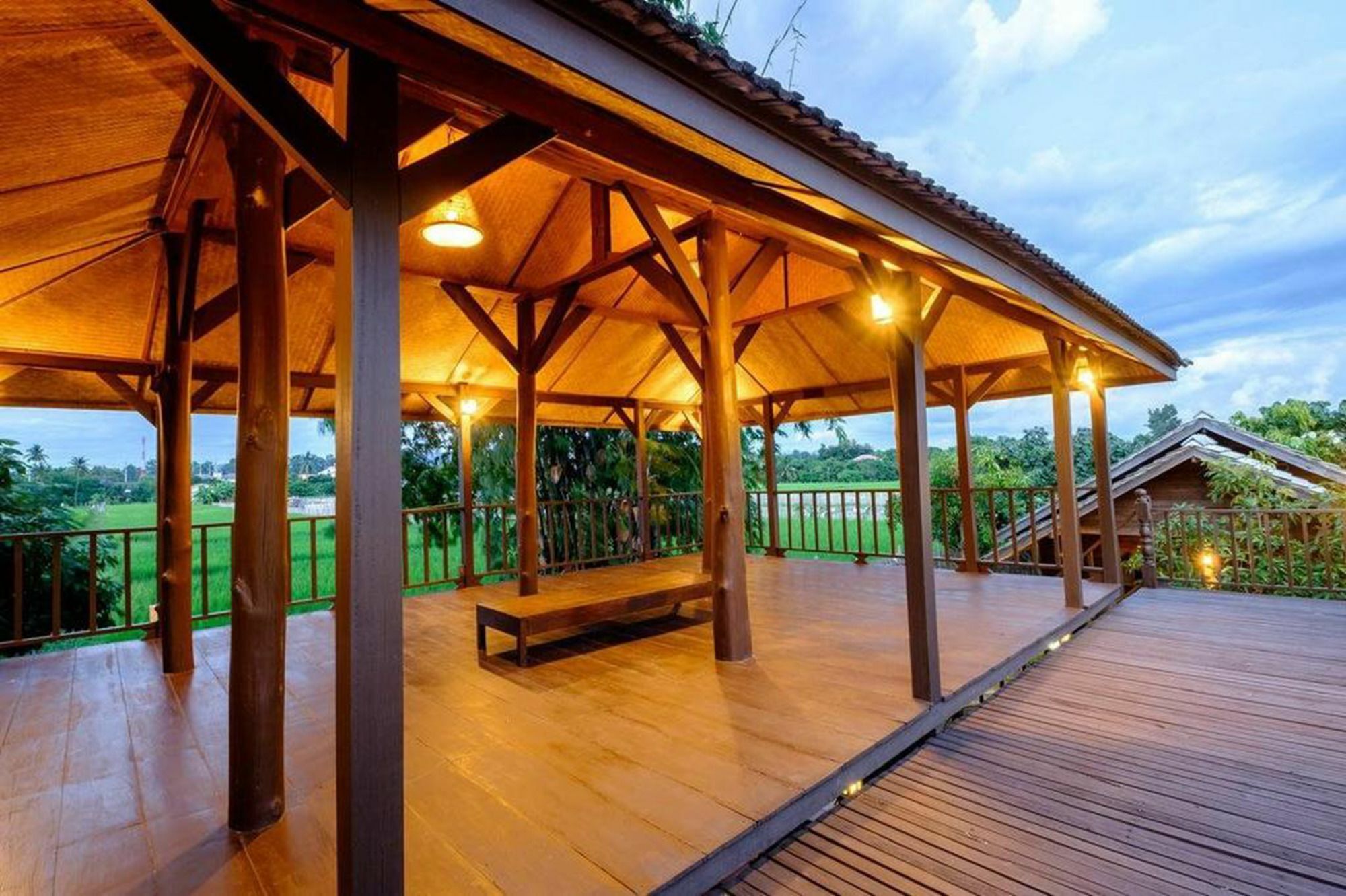 Banyen Villa สันทราย ภายนอก รูปภาพ